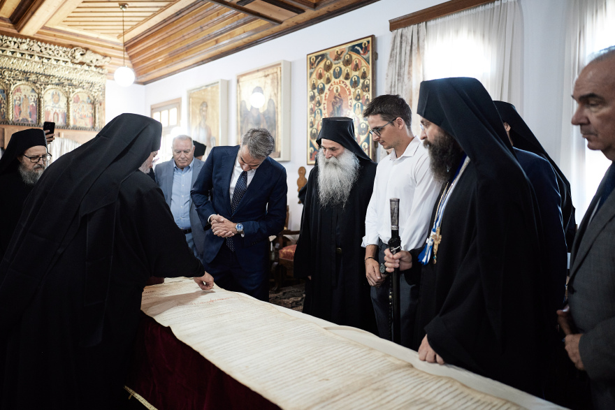 Μήνυμα Μητσοτάκη από το Άγιο Όρος για τη μονή Αγίας Αικατερίνης του Σινά: Δεν υπάρχει καμία περίπτωση ο χαρακτήρας της να αλλάξει