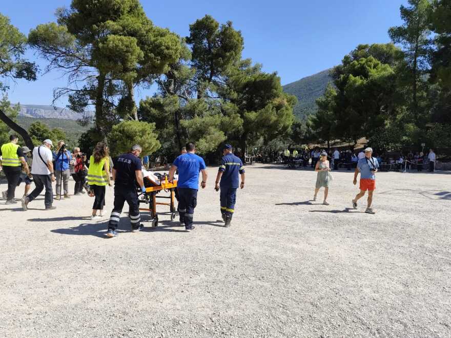 Άσκηση ετοιμότητας για την αντιμετώπιση πυρκαγιάς στο Αρχαίο Θέατρο Επιδαύρου - Δείτε εικόνες
