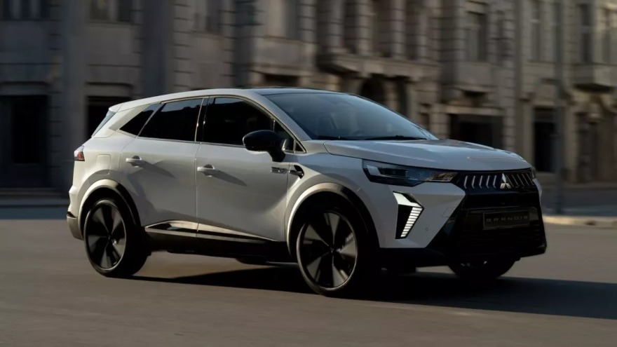 Η γκάμα της Mitsubishi διευρύνεται με το νέο Grandis