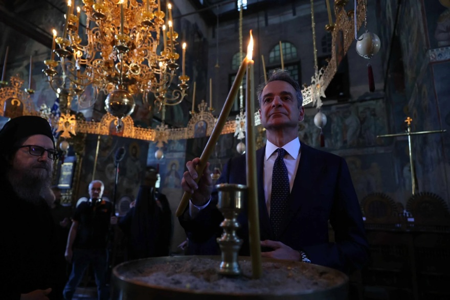 On Mount Athos Mitsotakis: I support your spiritual mission - see photos