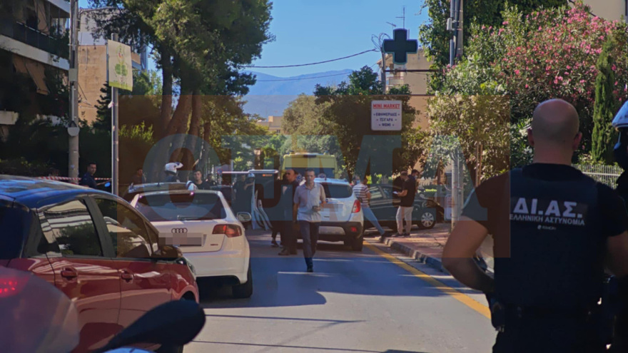 Έγκλημα στην Αγία Παρασκευή - Πυροβόλησαν άντρα τουλάχιστον πέντε φορές, διέφυγε πεζός και με μάσκα ο δράστης
