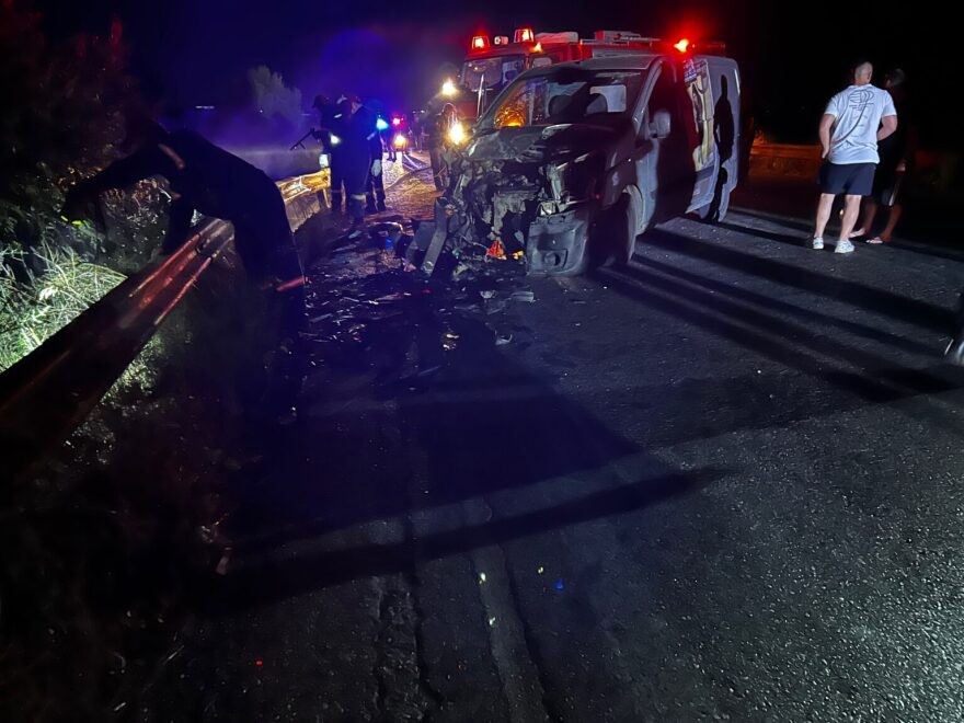 Τροχαίο δυστύχημα στο Αγρίνιο: Απανθρακώθηκε 21χρονος, τραυματίστηκαν 3 άτομα - Δείτε βίντεο και φωτογραφίες