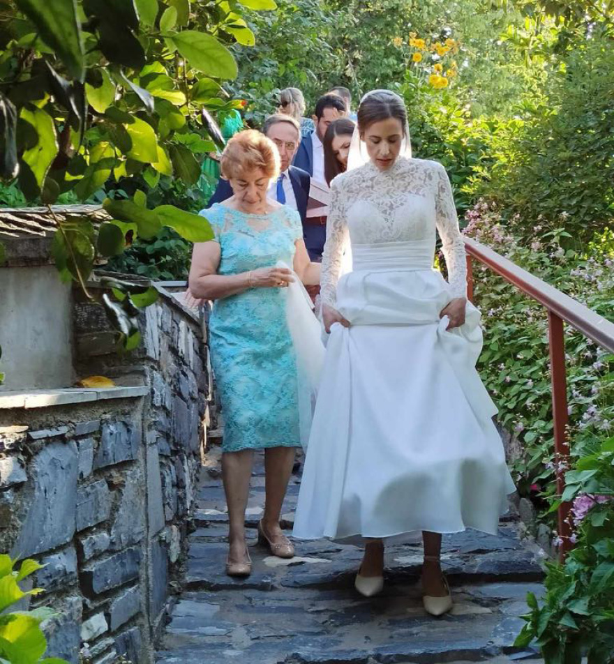 Ανάρπαστοι οι γάμοι στον πλάτανο της Τσαγκαράδας στο Πήλιο: Έχουν γίνει κρατήσεις μέχρι και το καλοκαίρι του 2026 - Με επέλαση πεταλούδων όσοι παντρευτούν φέτος