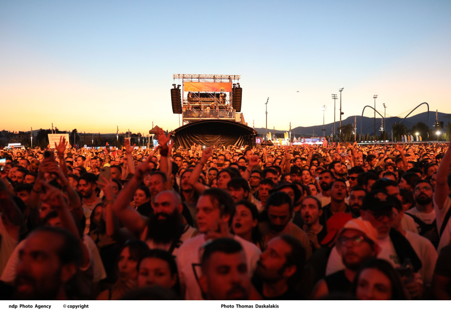 Οι Prodigy... έβαλαν τη φωτιά και οι Green Day «έκαψαν» το ΟΑΚΑ