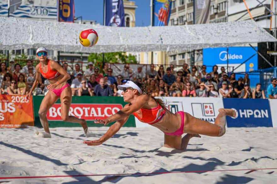 Piraeus Masters: Οι Τριανταφυλλίδη, Μαναβή και οι Ντάλλας, Χατζηνικολάου κατέκτησαν το χρυσό - Δείτε βίντεο