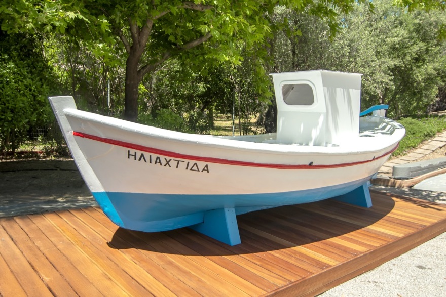 Ταξιδεύουμε στη Λέσβο και μαθαίνουμε την τέχνη του ούζου