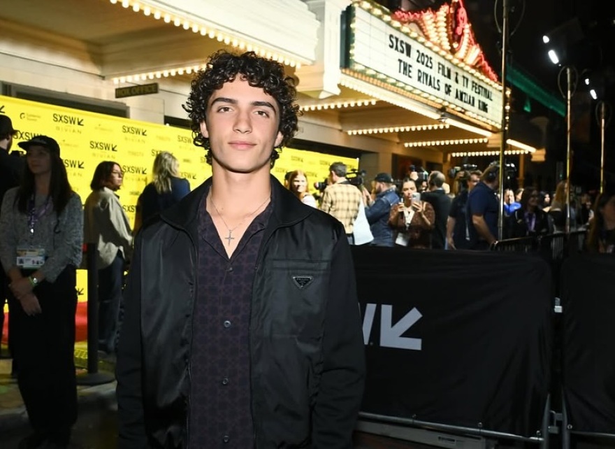 ΜακΚόναχι για τον γιο του: Το να σε βλέπω να χαράζεις τον δικό σου δρόμο ήταν ένα από τα μεγαλύτερα προνόμιά μου