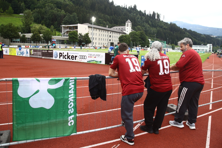 Οπαδοί της ΑΕΛ στο πλευρό του Παναθηναϊκού για το φιλικό με τη Σάλκε στην Αυστρία - Φωτογραφίες 