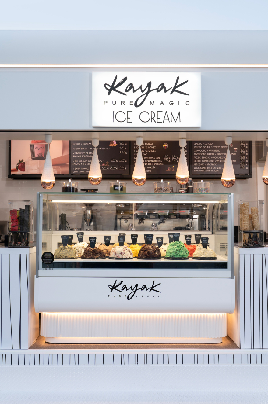 ΝΕΟ Kayak Point στην Astir Marina