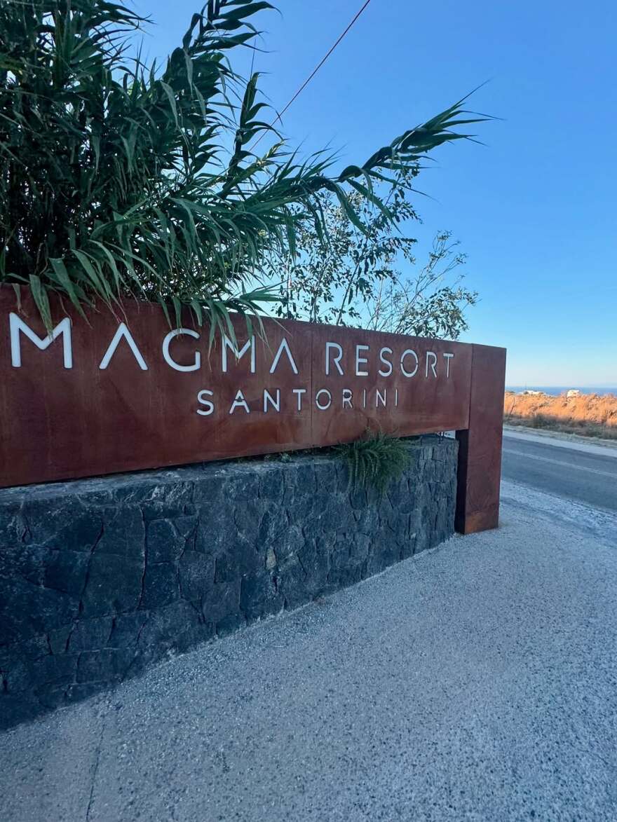 Βάσω Λασκαράκη - Λευτέρης Σουλτάτος: Το φωτογραφικό άλμπουμ των διακοπών τους από τη Σαντορίνη