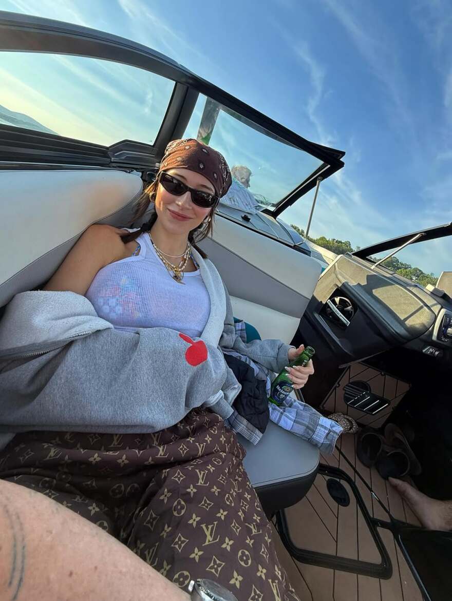 Πιτ Ντέιβιντσον: Τα πρώτα κοινά στιγμιότυπα με την Έλσι Χιούιτ