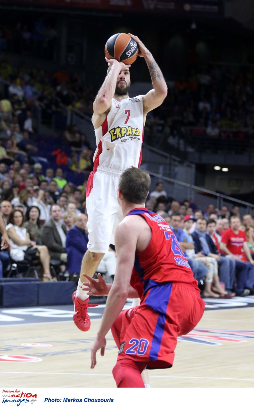 Η μεταγραφή που άλλαξε την ιστορία του Ολυμπιακού - Πέρασαν 15 χρόνια από την ημέρα που ανακοινώθηκε ο Σπανούλης 