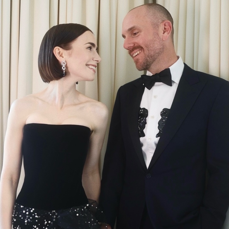 Λίλι Κόλινς στον σύζυγό της: Θεωρώ τον εαυτό μου τον πιο τυχερό που περνάω τη ζωή μου μαζί σου