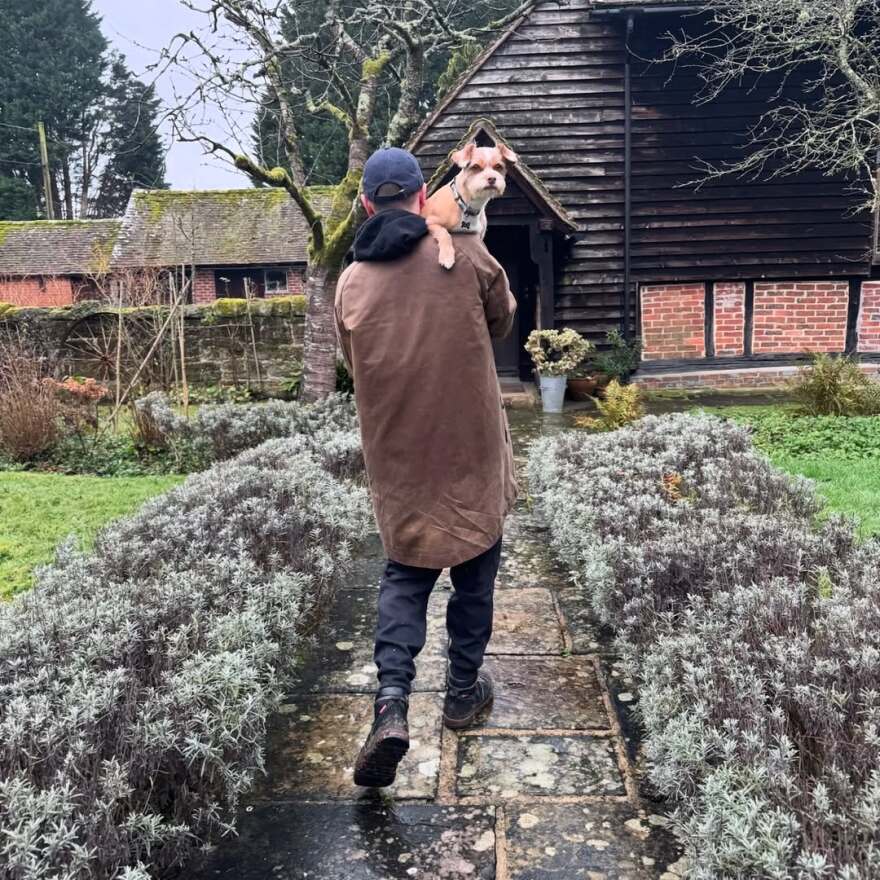 Λίλι Κόλινς στον σύζυγό της: Θεωρώ τον εαυτό μου τον πιο τυχερό που περνάω τη ζωή μου μαζί σου