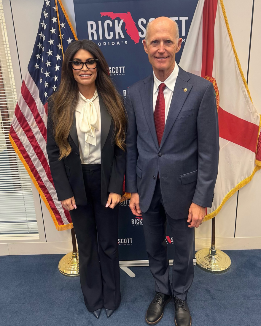 Το παρασκήνιο της ακρόασης της Κίμπερλι Γκιλφόιλ στη Γερουσία - Οι φωτογραφίες με Τσούνη, Κατσιματίδη και τον εγγονό του Τραμπ, πριν έρθει στην Ελλάδα
