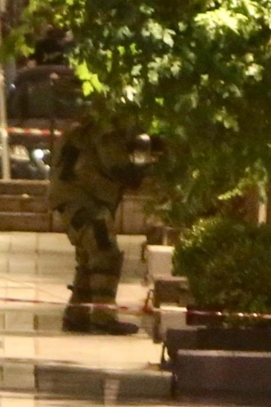 Συναγερμός στη Βουκουρεστίου, εντοπίστηκε ύποπτος σάκος - Βίντεο και φωτογραφίες