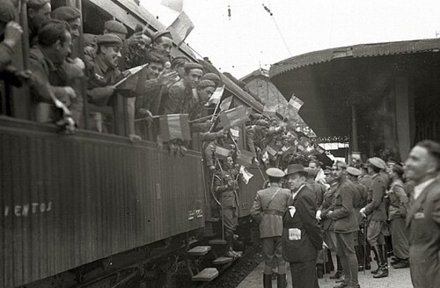 Οι εθελοντές που πολέμησαν στο πλευρό του Χίτλερ: Οι Σοβιετικοί, Αλβανοί Μουσουλμάνοι και η Μπλε Μεραρχία των φρανκικών