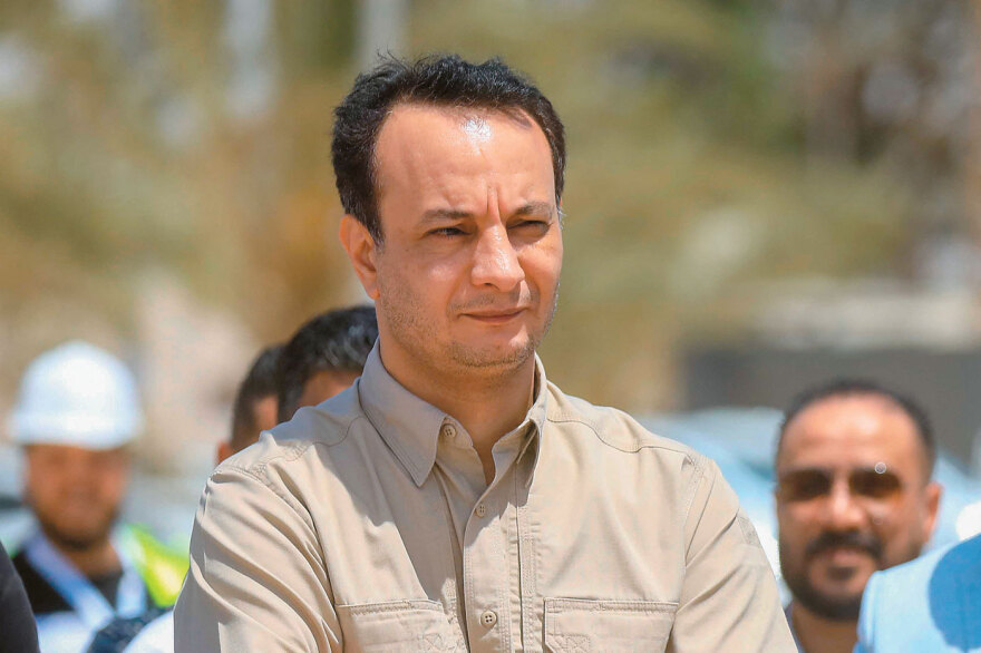 Χαφτάρ, ο πωλών τοις μετρητοίς: Ο υπασπιστής του Καντάφι που συμμετείχε στην ανατροπή του - Δήλωνε σύμμαχος της Ελλάδας αλλά έβαλε… τουρκικό φέσι