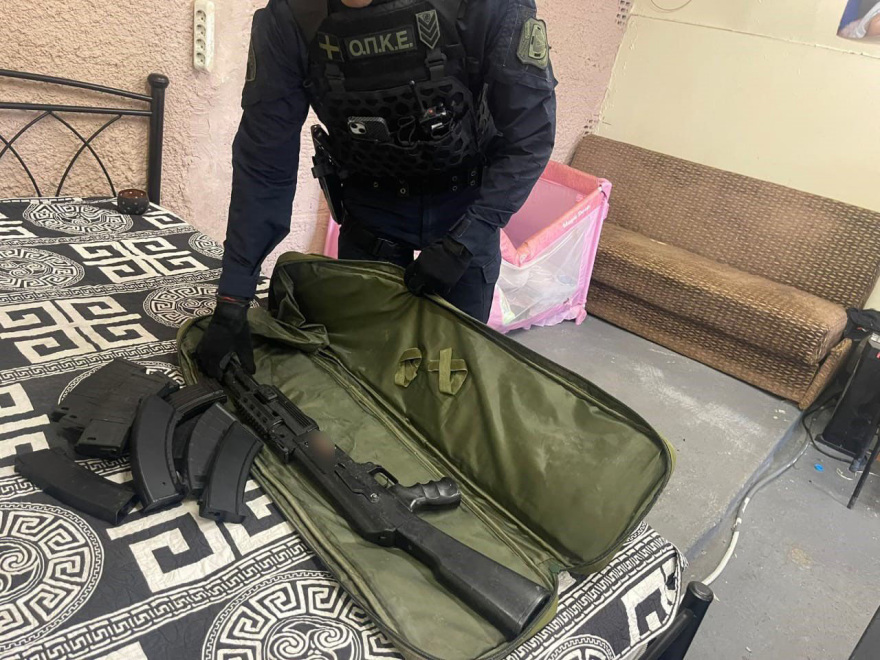 Γέρακας: Βίντεο από επιχείρηση της ΕΛ.ΑΣ. σε καταυλισμό της περιοχής - Έγιναν 16 προσαγωγές