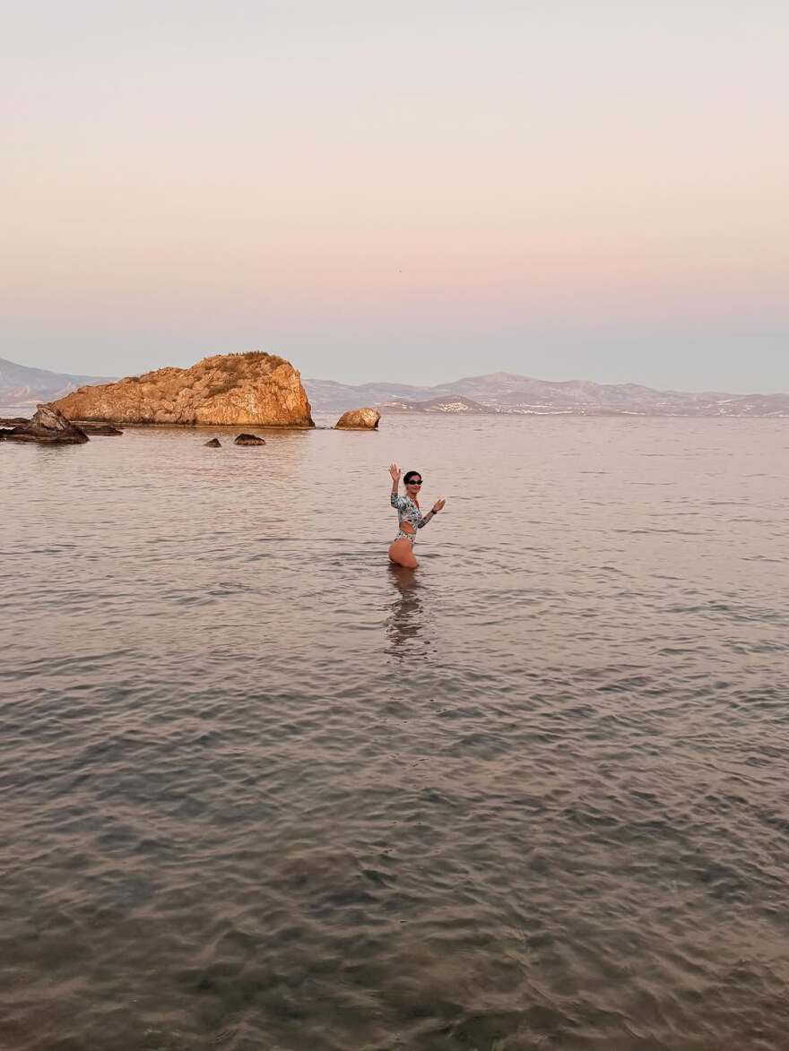 Χριστίνα Μπόμπα: Το φωτογραφικό άλμπουμ από τις οικογενειακές διακοπές της στην Πάρο