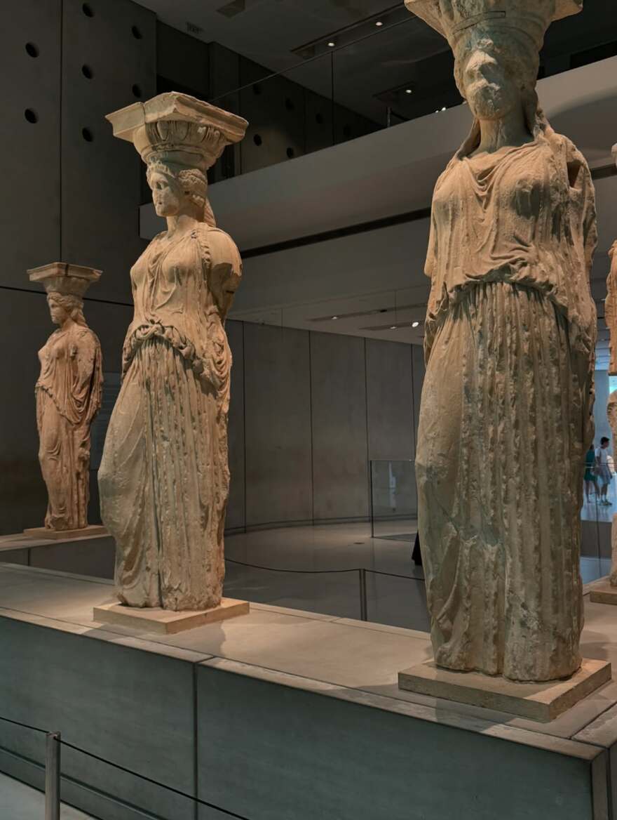 Ο Δημήτρης Γιαννέτος γιόρτασε τον αρραβώνα με τον σύντροφό του στην Ελλάδα - Δείτε φωτογραφίες 