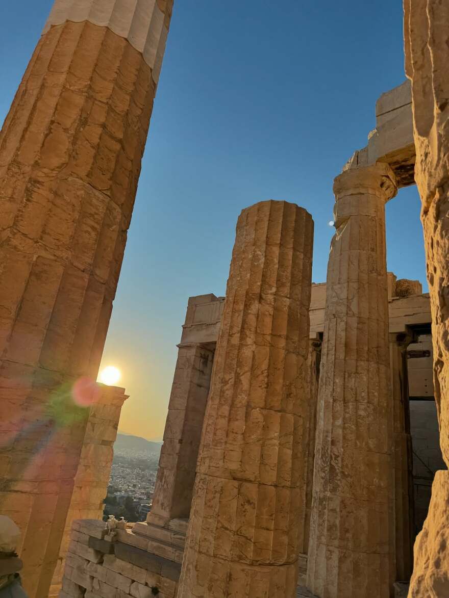 Ο Δημήτρης Γιαννέτος γιόρτασε τον αρραβώνα με τον σύντροφό του στην Ελλάδα - Δείτε φωτογραφίες 