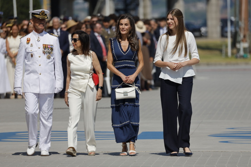 Ο Βασιλιάς Φελίπε απομένει το παράσημο της ναυτικής αξίας στην κόρη του και μέλλουσα βασίλισσα της Ισπανίας - Δείτε φωτογραφίες