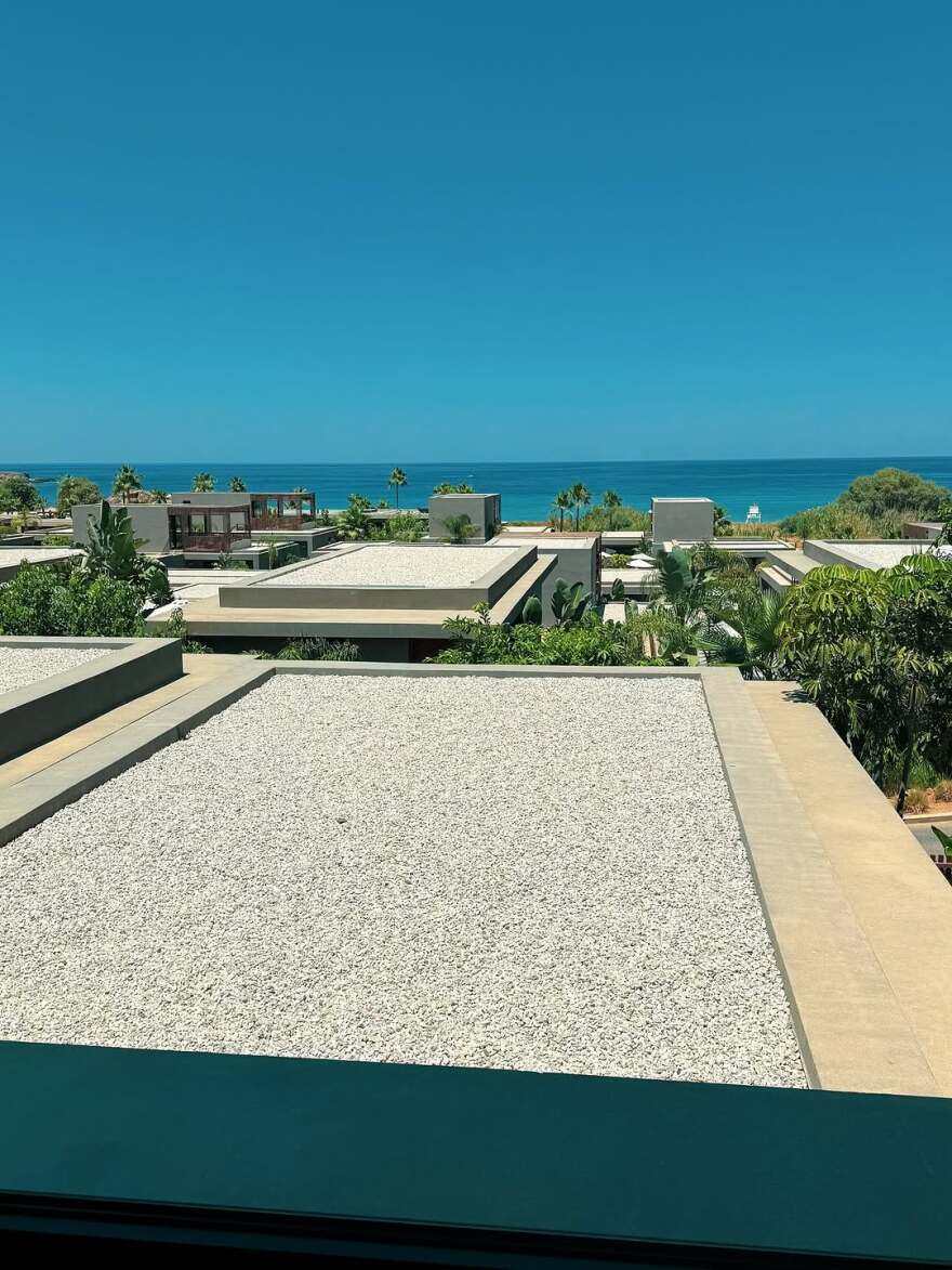 Η Κατερίνα Καινούργιου συνεχίζει τις διακοπές με τον σύντροφό της στα Χανιά - Δείτε φωτογραφίες