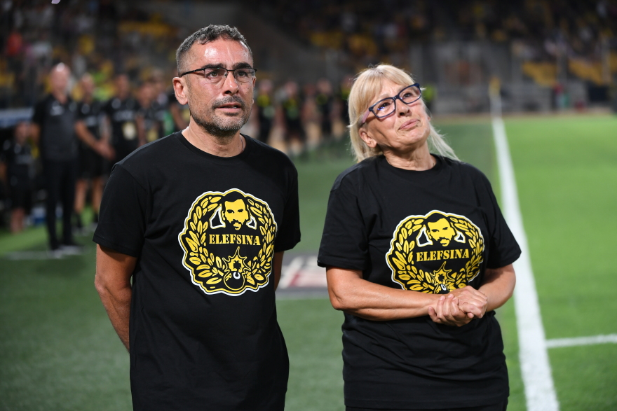 Συγκίνηση στη Νέα Φιλαδέλφεια: Η ΑΕΚ τίμησε τη μνήμη του Μιχάλη Κατσούρη - Βίντεο, φωτογραφίες 