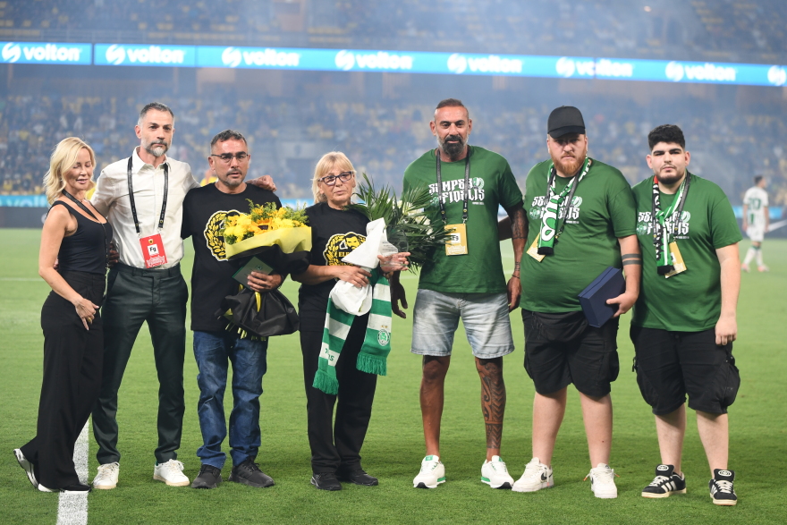 Συγκίνηση στη Νέα Φιλαδέλφεια: Η ΑΕΚ τίμησε τη μνήμη του Μιχάλη Κατσούρη - Βίντεο, φωτογραφίες 