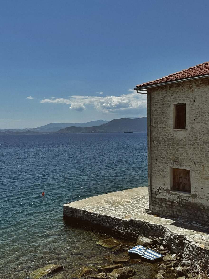 Πανταζάρας και Τουμάση κάνουν διακοπές με την Ψυχούλη στο Πήλιο - Δείτε τις φωτογραφίες