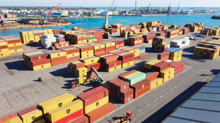 Η μεγάλη επιστροφή των δασμών: $166 δισ. επιστρέφουν από την κυβέρνηση Τραμπ στους εισαγωγείς αλλά όχι και στους καταναλωτές