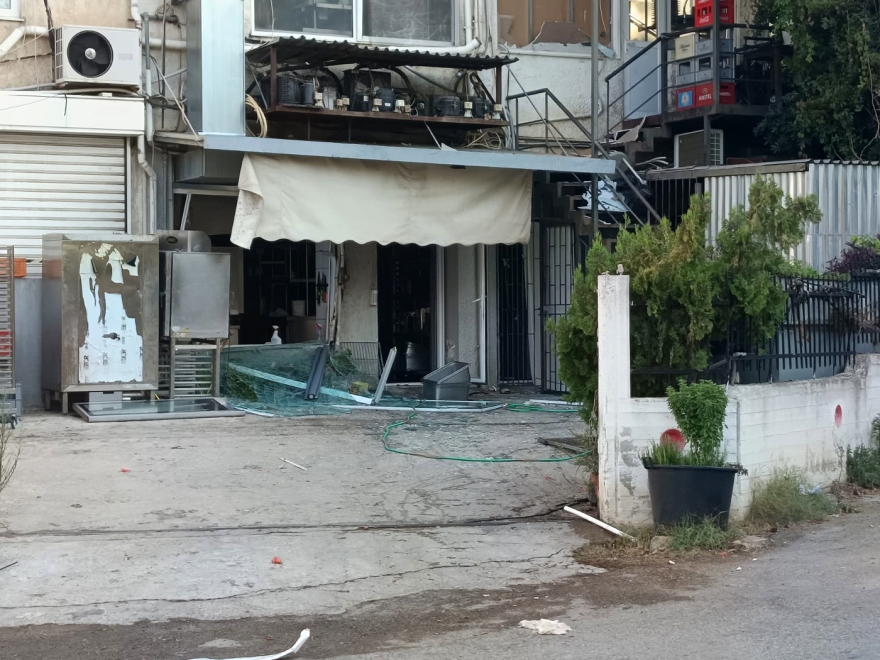 Έκρηξη σε ταβέρνα στο Μαρούσι - Δύο τραυματίες, δείτε βίντεο και φωτογραφίες 
