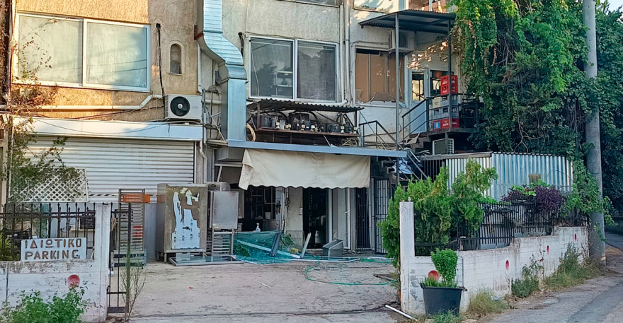 Έκρηξη σε ταβέρνα στο Μαρούσι - Δύο τραυματίες, δείτε βίντεο και φωτογραφίες 
