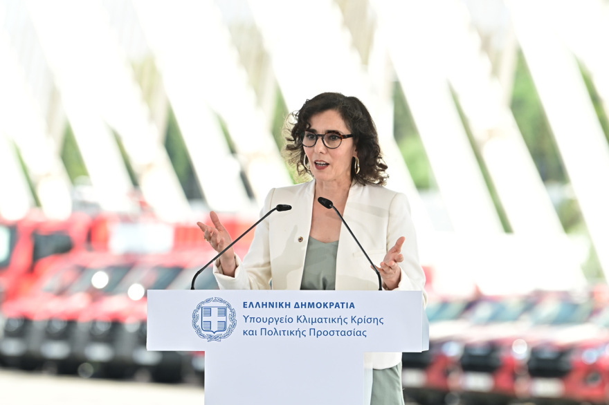 Παραδόθηκαν 164 νέα οχήματα στην Πυροσβεστική - Μητσοτάκης Καθημερινά η πατρίδα προοδεύει και κάνει βήματα μπροστά