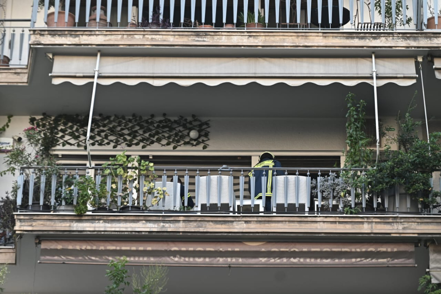 Γειτόνισσα ειδοποίησε τον Φιλιππίδη για τη φωτιά - Κοιμόταν στο σαλόνι του σπιτιού του που τυλίχθηκε στις φλόγες