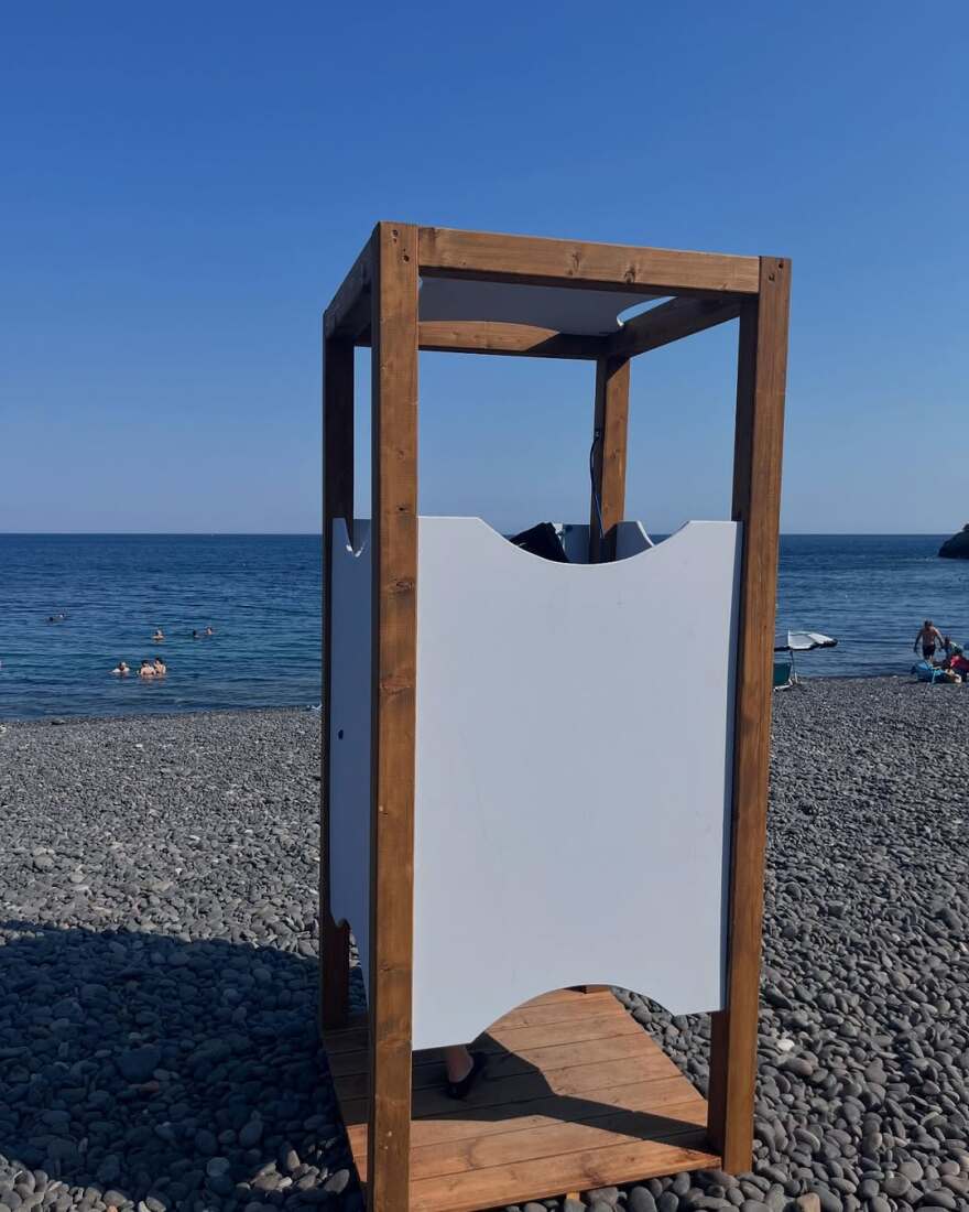 Σοφία Αλιμπέρτη: Το φωτογραφικό άλμπουμ από τις διακοπές της στη Χίο