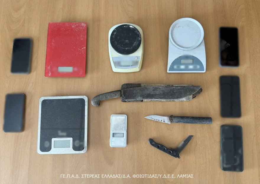 Προφυλακίστηκαν 3 συλληφθέντες για καλλιέργεια και διακίνηση ναρκωτικών στη Λοκρίδα, ανάμεσά τους 61χρονος δημοτικός σύμβουλος 