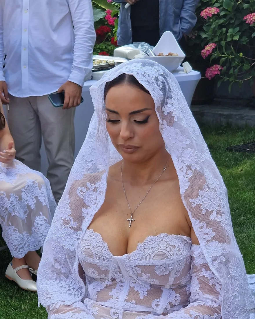 Τζώνη Καλημέρης - Ελπίδα Ιακωβίδου: Το μεγάλο γλέντι μετά τον γάμο τους στο Νυμφαίο - Δείτε βίντεο