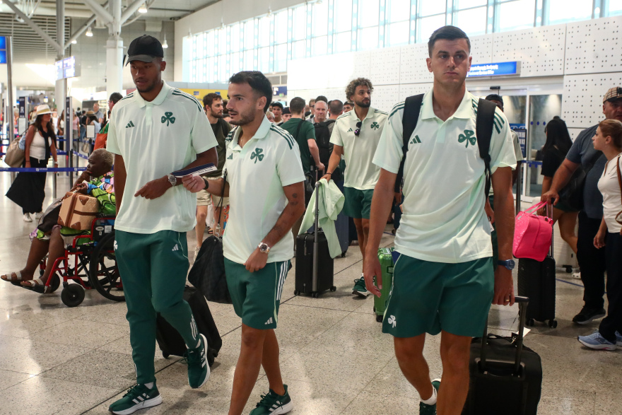 Παναθηναϊκός: Με χαμόγελα η αναχώρηση για το κρίσιμο ματς με την Ρέιντζερς - Δείτε φωτογραφίες
