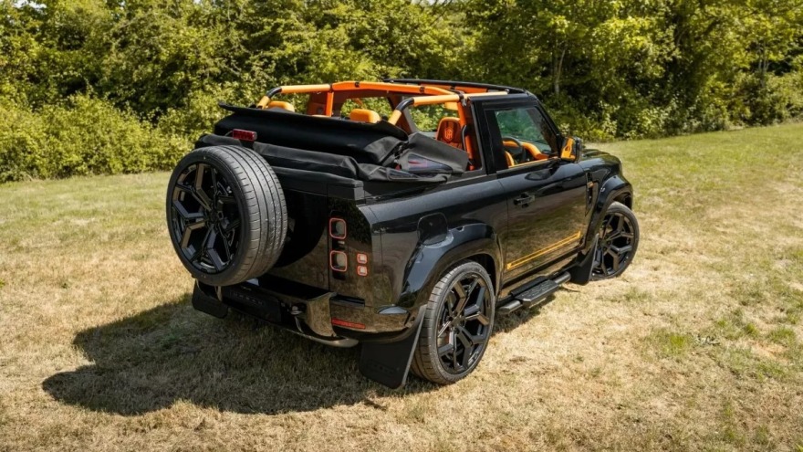 Το Land Rover Defender γίνεται cabrio