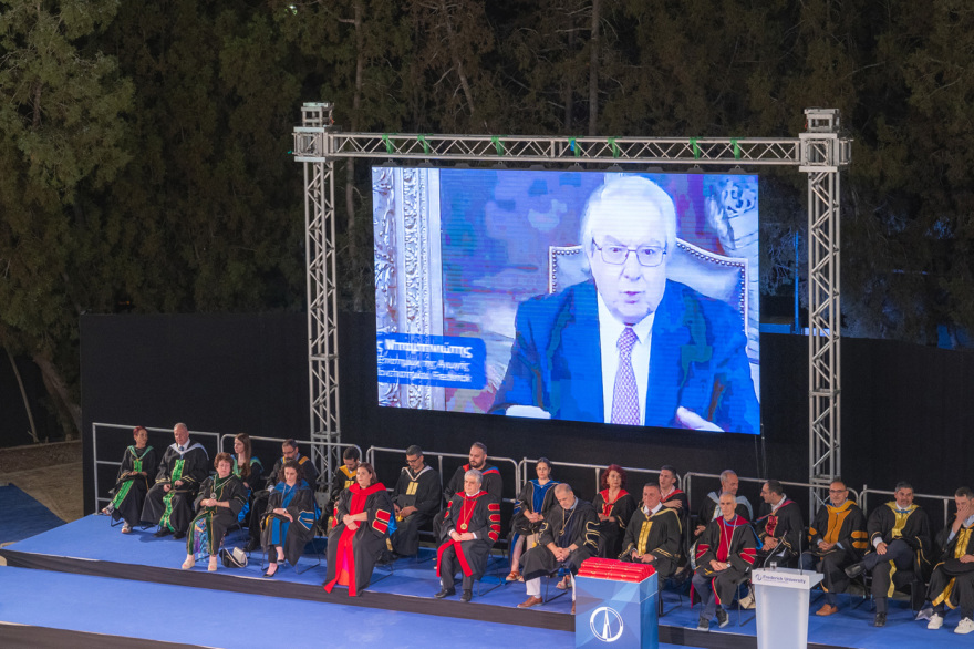 Στιγμές περηφάνιας για εκατοντάδες φοιτητές και φοιτήτριες από την Ελλάδα στις αποφοιτήσεις του Πανεπιστημίου Frederick στην Κύπρο
