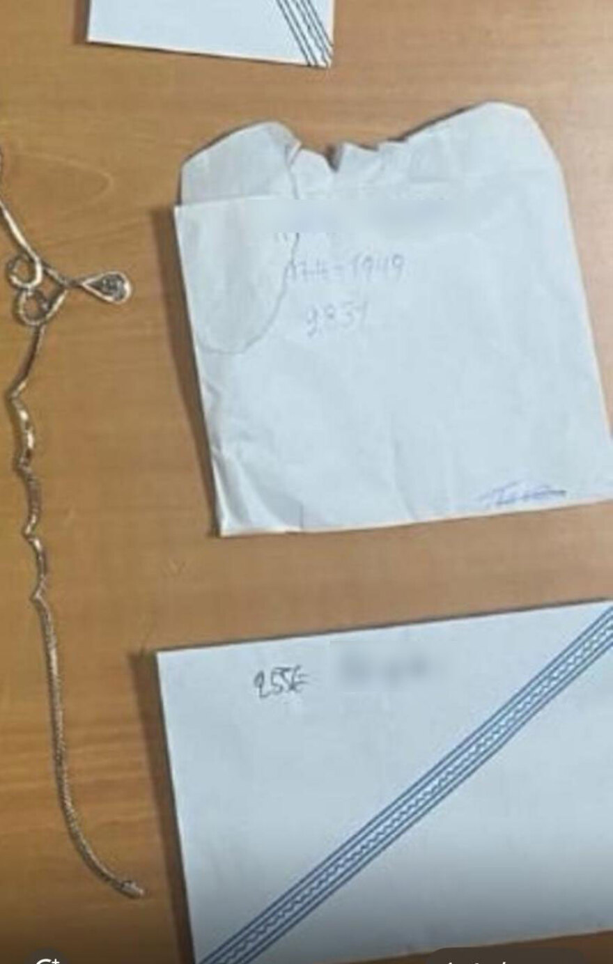 Παρίσταναν τους λογιστές και εξαπατούσαν ηλικιωμένους στη νοτιοανατολική Αττική - Δείτε βίντεο από τη δράση τους