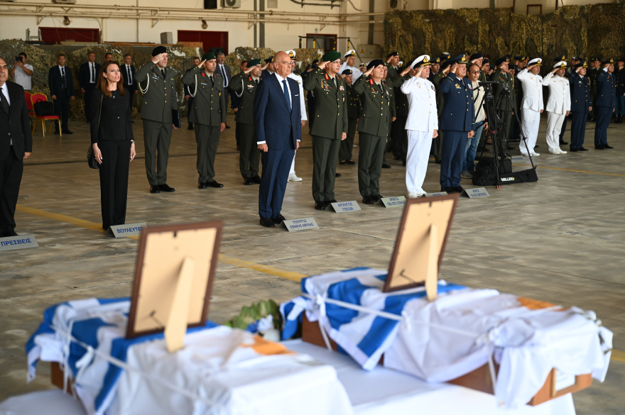 Dendias at the Relic Relic Ceremony from Cyprus: Greece today fulfills a historical debt