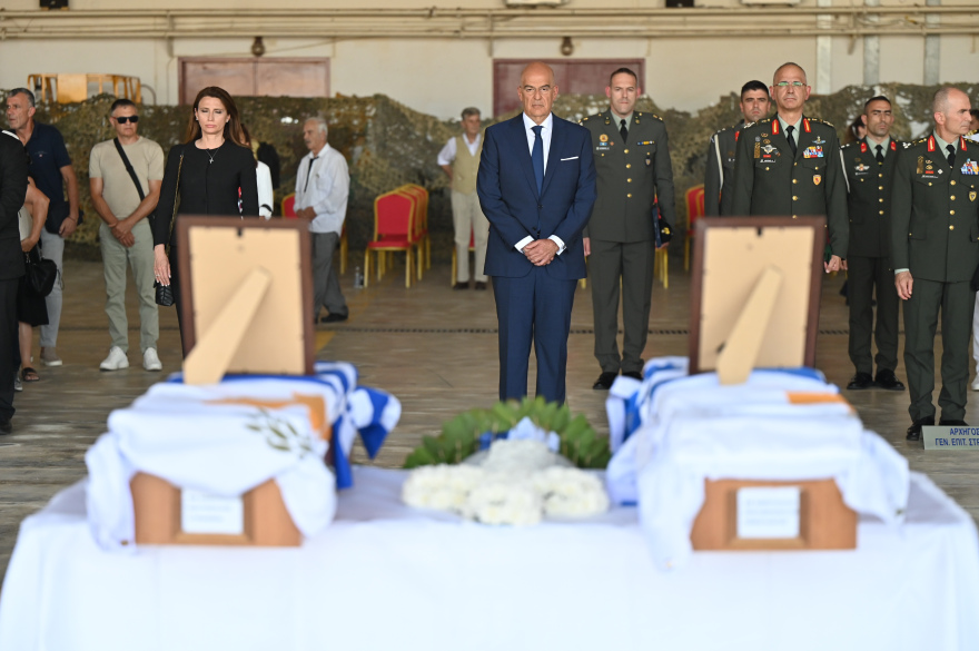 Dendias at the Relic Relic Ceremony from Cyprus: Greece today fulfills a historical debt