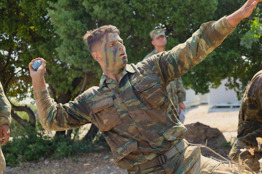 Βίντεο και φωτογραφίες: Απόβαση… από τους Ευέλπιδες, η θερινή στρατιωτική εκπαίδευση στο Λιτόχωρο
