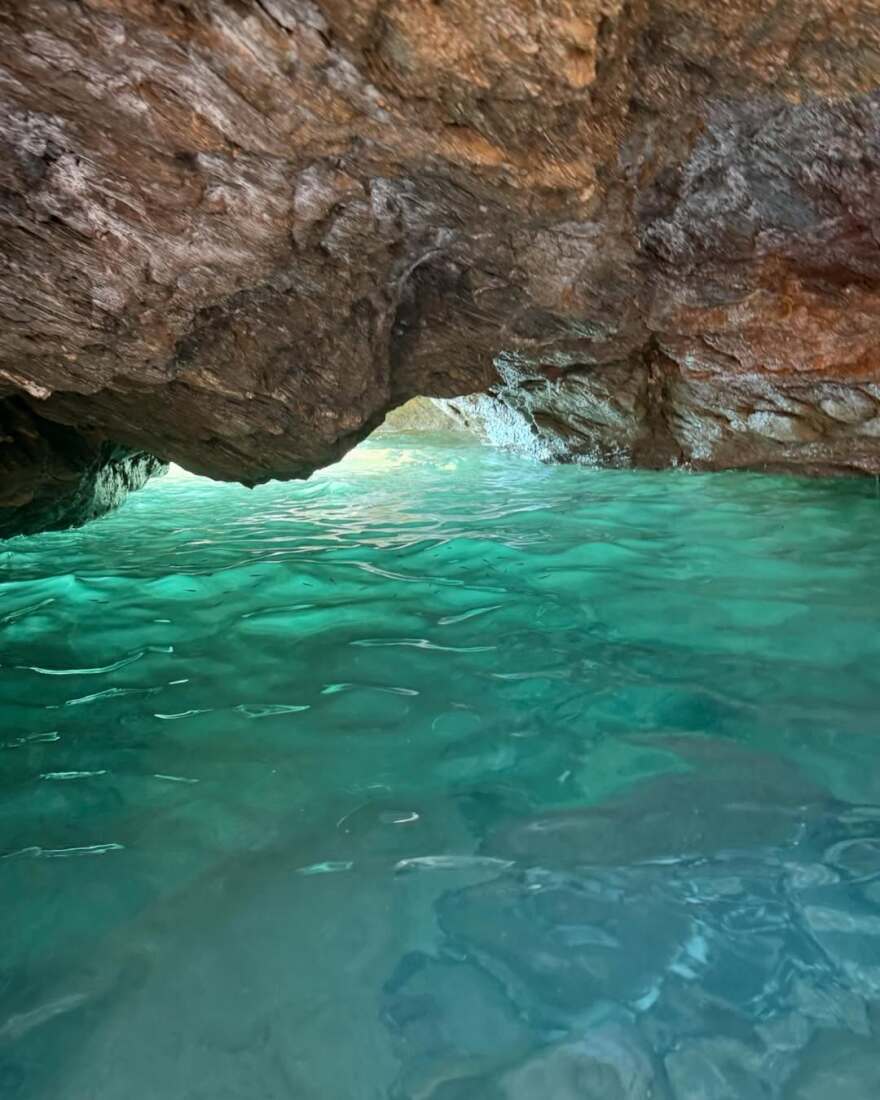 Τόπλες στα βράχια η Χρύσα Μιχαλοπούλου - «Γεμάτη ευγνωμοσύνη» δηλώνει στο Instagram Τόπλες στα βράχια η Χρύσα Μιχαλοπούλου - «Γεμάτη ευγνωμοσύνη» δηλώνει στο Instagram