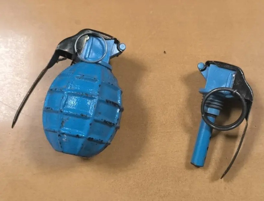 Αστυνομική επιχείρηση σε οικισμό στον Ασπρόπυργο - Συνελήφθησαν δύο άτομα ενώ κατασχέθηκε και μια χειροβομβίδα