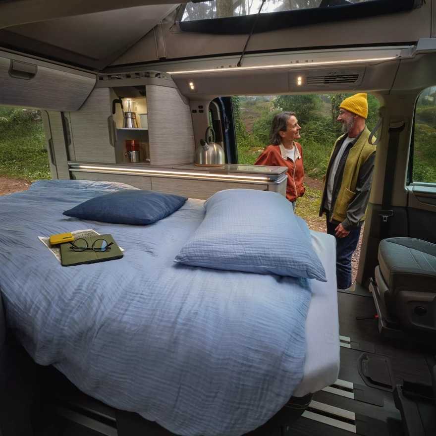 Mini bus, μέγιστη εμπειρία: Η Volkswagen δίνει νέα έννοια στις επαγγελματικές μεταφορές προσώπων