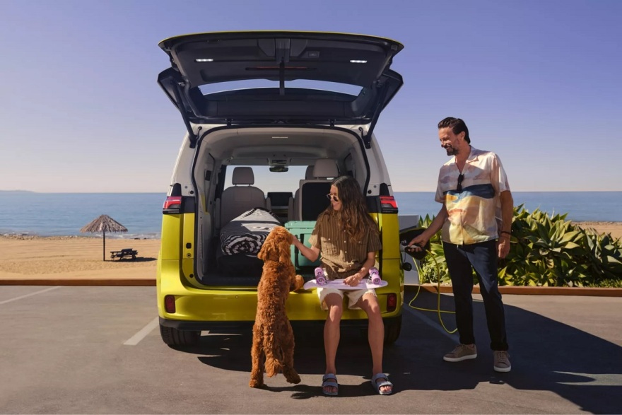 Mini bus, μέγιστη εμπειρία: Η Volkswagen δίνει νέα έννοια στις επαγγελματικές μεταφορές προσώπων